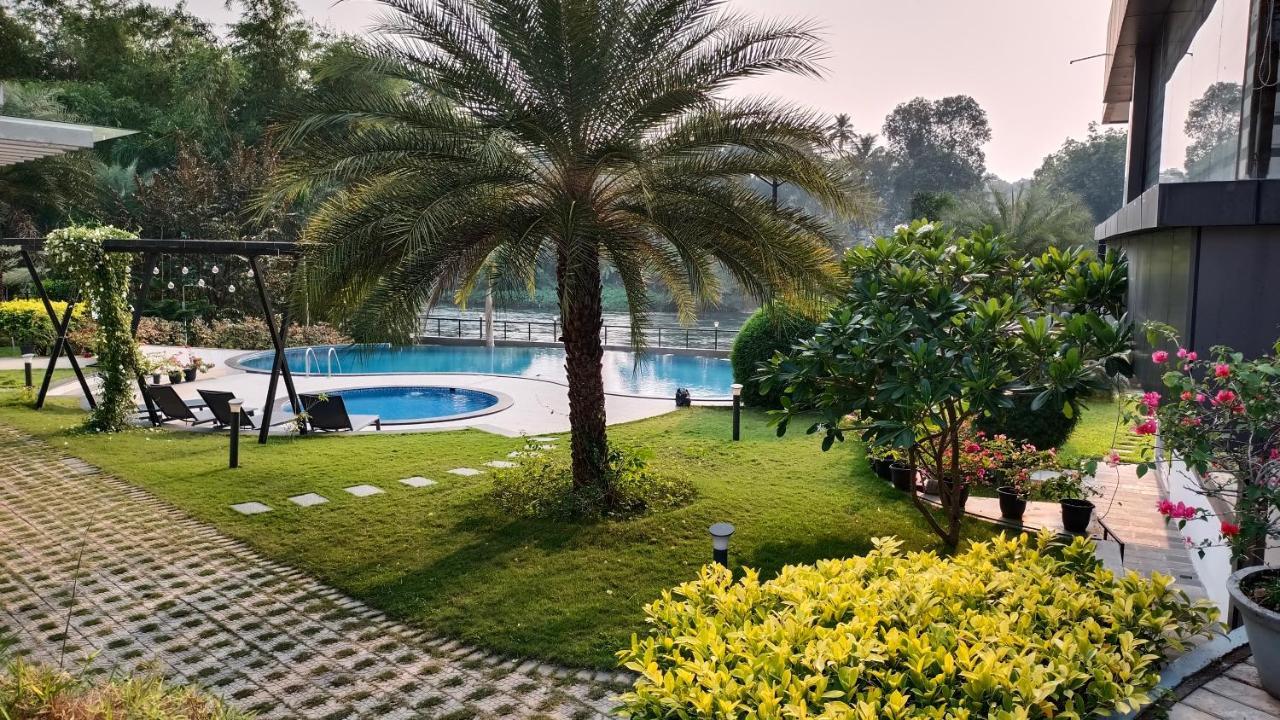 River Terrace Resort&Spa Kochi Exterior photo